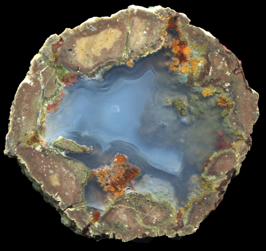 Bed 79 Thunderegg with Beautiful Rock Pool
